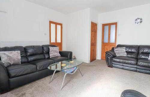 Bridlington House | 7 Kingsfield Cottages