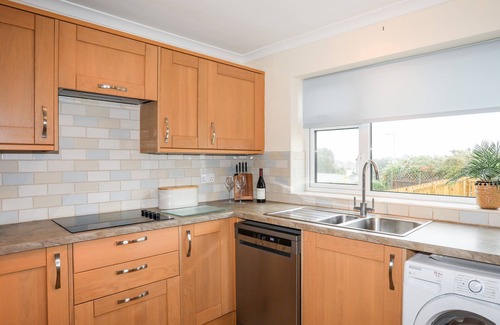 Abersoch House | 7 MAES AWEL, pet friendly, country holiday cottage in Abersoch