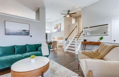 Arvada House | 7 Mi to Downtown Denver Family Home with Fire Pit!