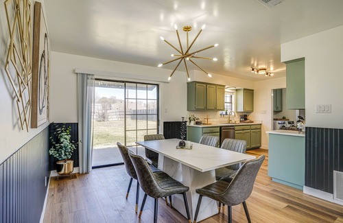 Bridgeport House | 7 Mi to Lake Bridgeport: Home w/Yard & Grill!