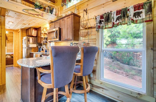 Mill Spring Cabin | 7 Mi to Lake Lure: Mill Spring Cabin w/Hot Tub