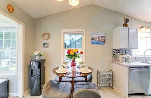 Hubert House | 7 Mi to Swansboro Boardwalk: Hubert Rental w/Yard