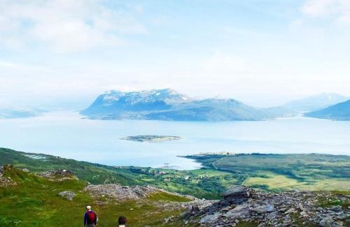 Lenvik House | 7 person holiday home in Rossfjordstraumen