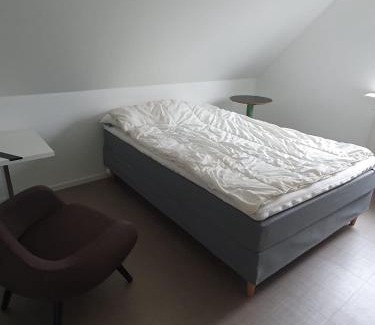 Berga Villa | 7 sovrum 8 bäddar 9 sovplatser