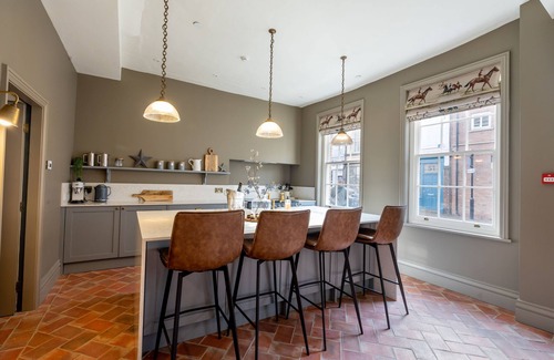 York House | 70 Walmgate - a premium stay that sleeps 11 guests in 5 bedrooms