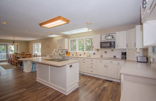 Saint Helena Island House | 702 Whiting Rd