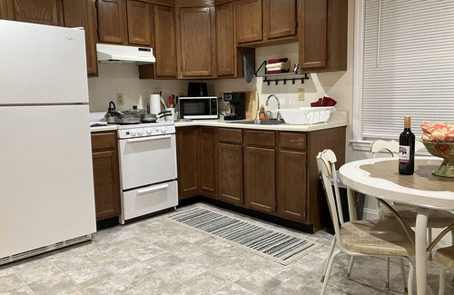 Dover Apartment | 70in TV! Free Parking Downtown!