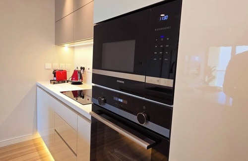 Deira Apartment | 716 | Modern and Cozy 1-Bedroom Apartment | The Greens
