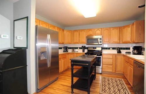 Baldy Mountain House | 72 Clubhouse Rd Private Home with Hot Tub