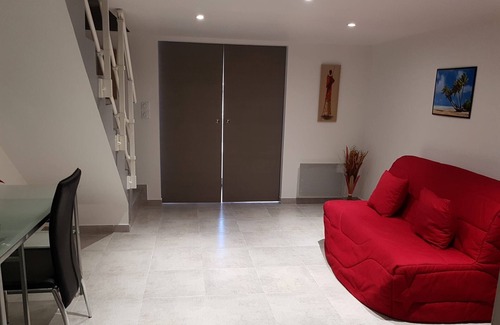 Fos-sur-Mer Apartment | 72 m2 duplex apartment with large terrace and sea view