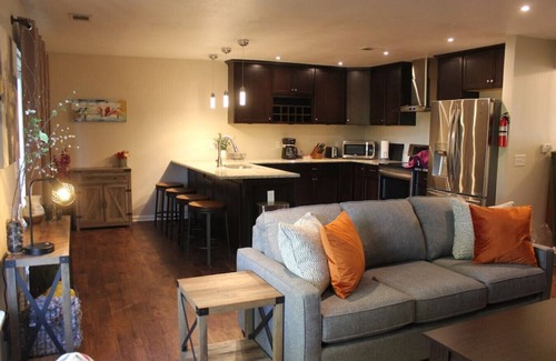 Kalamazoo Apartment | 729 Keenway B · water view apartment in Kalamazoo