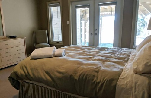 Little Rapids Ski Chalet | 73 Mountain View - Humber Valley Resort