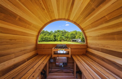 Frankfort House | 7500SqFt*Sleeps18*Bourbon Trial*Creek*Sauna*Hot Tub*Themed Spaces*Luxe Amenities