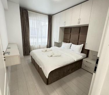 Sector 5 Apartment | 77 Nasaud Apartments part of GlamAp with Park