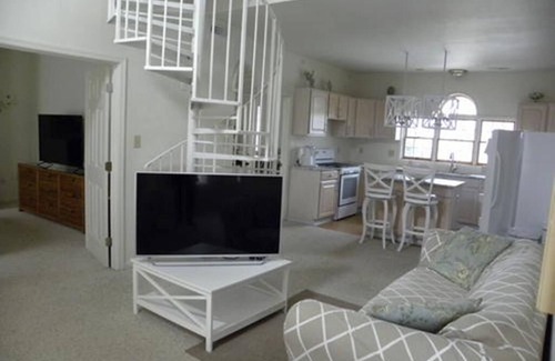 Townsend's Inlet House | 7922 Central Avenue 2nd and 3rd Floor