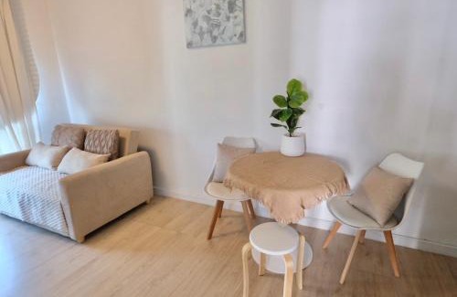 Lat Krabang Apartment | 7min BKK airport - free pick up - malls nearby