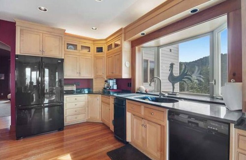 Kettle Falls House | 8,500 sq.ft. Luxurious River/Mountain View house