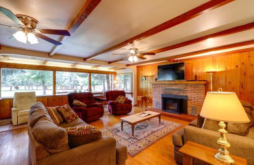 Pine House | 8 Mi to Fossil Springs Trailhead Pine Retreat!