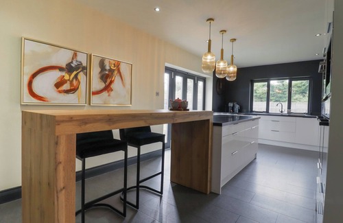 Royston Cottage | 8 NEWMARKET ROAD, pet friendly, character holiday cottage in Royston