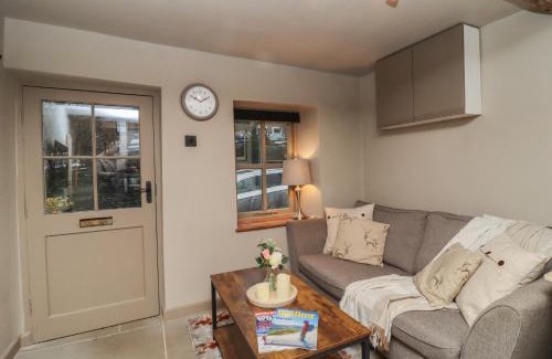 High Bentham House | 8 Oak Cottages
