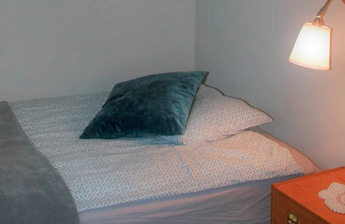 Sifjord House | 8 person holiday home in Kaldfarnes