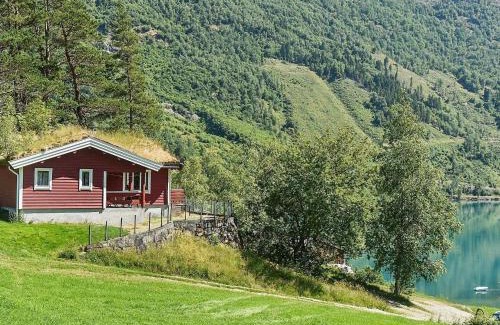 Olden House | 8 person holiday home in olden