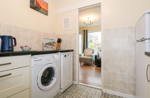 Mundesley Cottage | 8 ROYAL CHALET PARK, pet friendly, with a garden in Mundesley