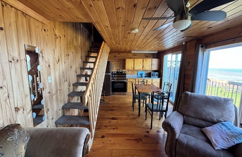 Borden-Carleton Cottage | 80 Oceanside Cottage