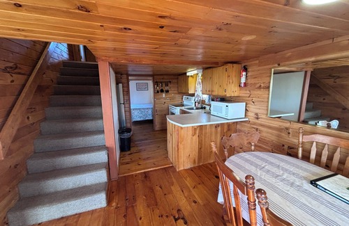 Borden-Carleton Cottage | 80 Oceanside Cottage