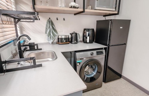 Potchefstroom Apartment | 80 on Thabo