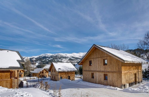 Gresse-en-Vercors Condo | 800m des Remontées ! Appart Rustique + Sauna