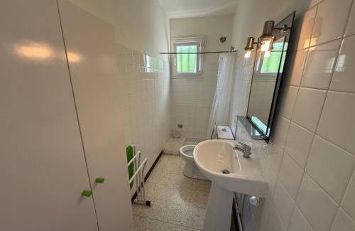 Portiragnes-Plage Apartment | 80m de la plage Appartement au rdc d'une maison 1 chambre 4 couchages cour LXRV9A