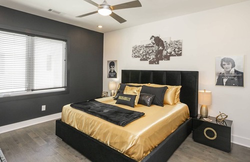 Inglewood Condo | 851 ~ 4 Private Luxury Suites ~ Miles to Downtown or Broadway ~ Great for Groups ~ 2 Car Garage