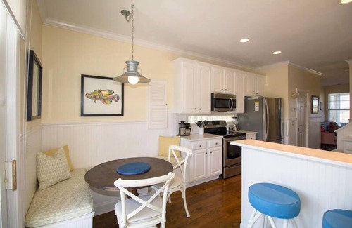 Bonito Boathouses House | 863 Bonito Rd