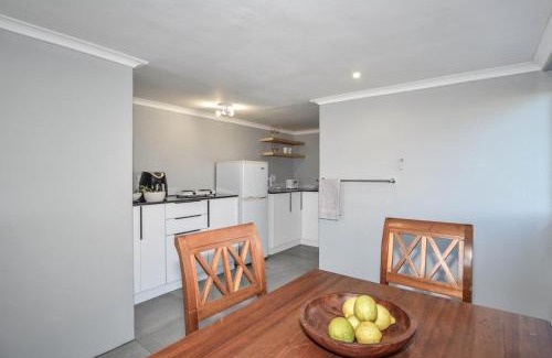 Yzerfontein Apartment | 87 Atlantic Drive - apartment