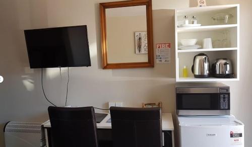 Wellington Hotel | 88 Wallace Court Motel - Free Parking