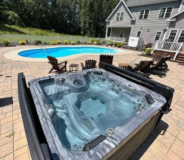 Saratoga Springs House | 9 Bedroom Saratoga Home With In-Ground Heated Pool, HotTub, Firepit, Gourmet Kitchen, Private Office