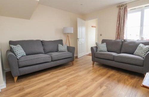 Newport House | 9 Bluebell Lane