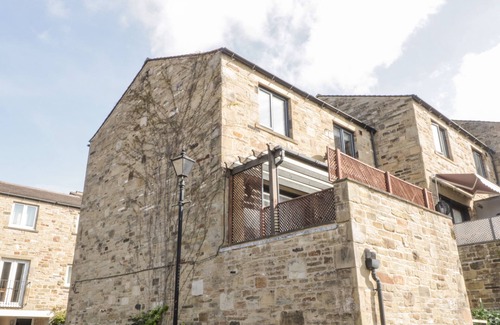 Skipton Cottage | 9 Navigation Square