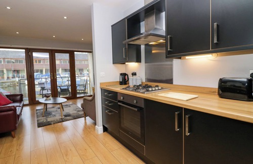 Tewitfield Cottage | 9 Swan House