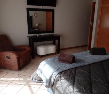Klerksdorp House | 9 wena Ave Guesthouse
