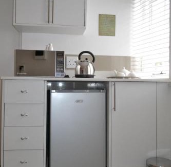 Woodmead House | 9 Woodmead Suites