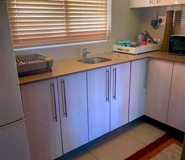 Colchester Apartment | 90 On Wellington Cottage