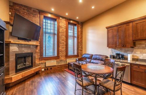 East Kootenay Apartment | 901 Fernie by StayIn