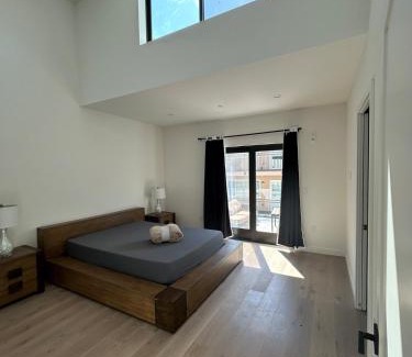 Redwood City Apartment | 912 Brand New Spacious Tonwhome 3br 3ba sleeps 9