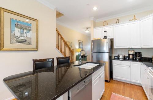 Waters Edge House | 93 Waters Edge - Townhome - Pool