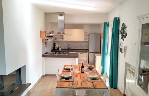 Cecina Villa | 95 sqm, country cottage, 3 bedrooms, 2 bathrooms, with large private garden, BBQ