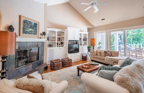 Vanderhorst Plantation House | 97 Jackstay Court by Akers Ellis Rentals