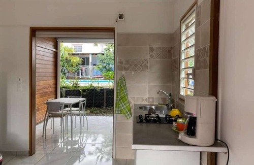 Saint-Charles Apartment | 971F2-Gîte Sud-Ô-Naturel, "Mangue'Divine" pool view