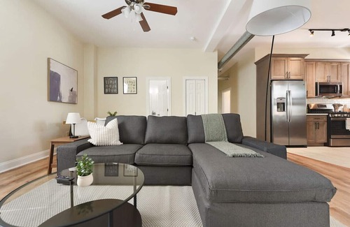 Point Breeze North Apartment | 9Bedrooms+BBQ+Netflix+Free Parking Near Bakery Sq.